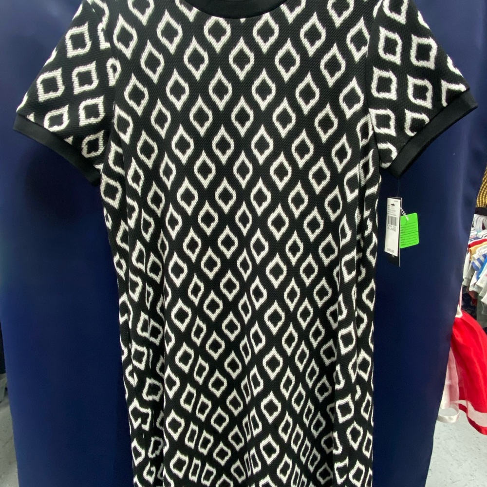 Black and White Geometric Pattern Dress